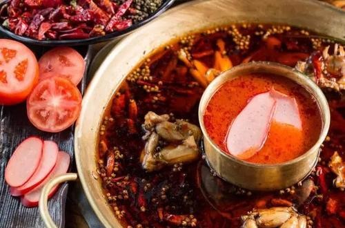 哥老官火锅最新事件：联手乐乐茶推奶茶火锅